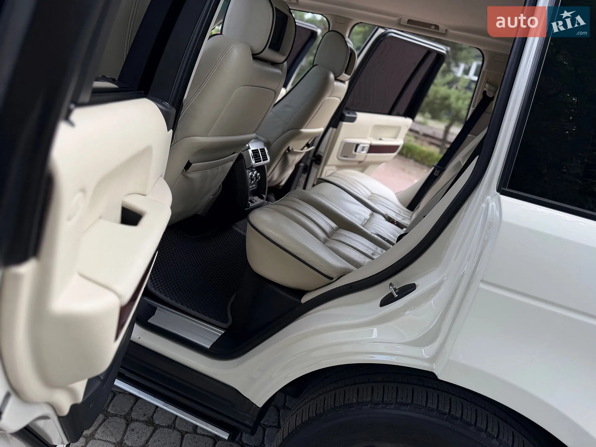 2010 Land Rover Range Rover - мініатюра 49
