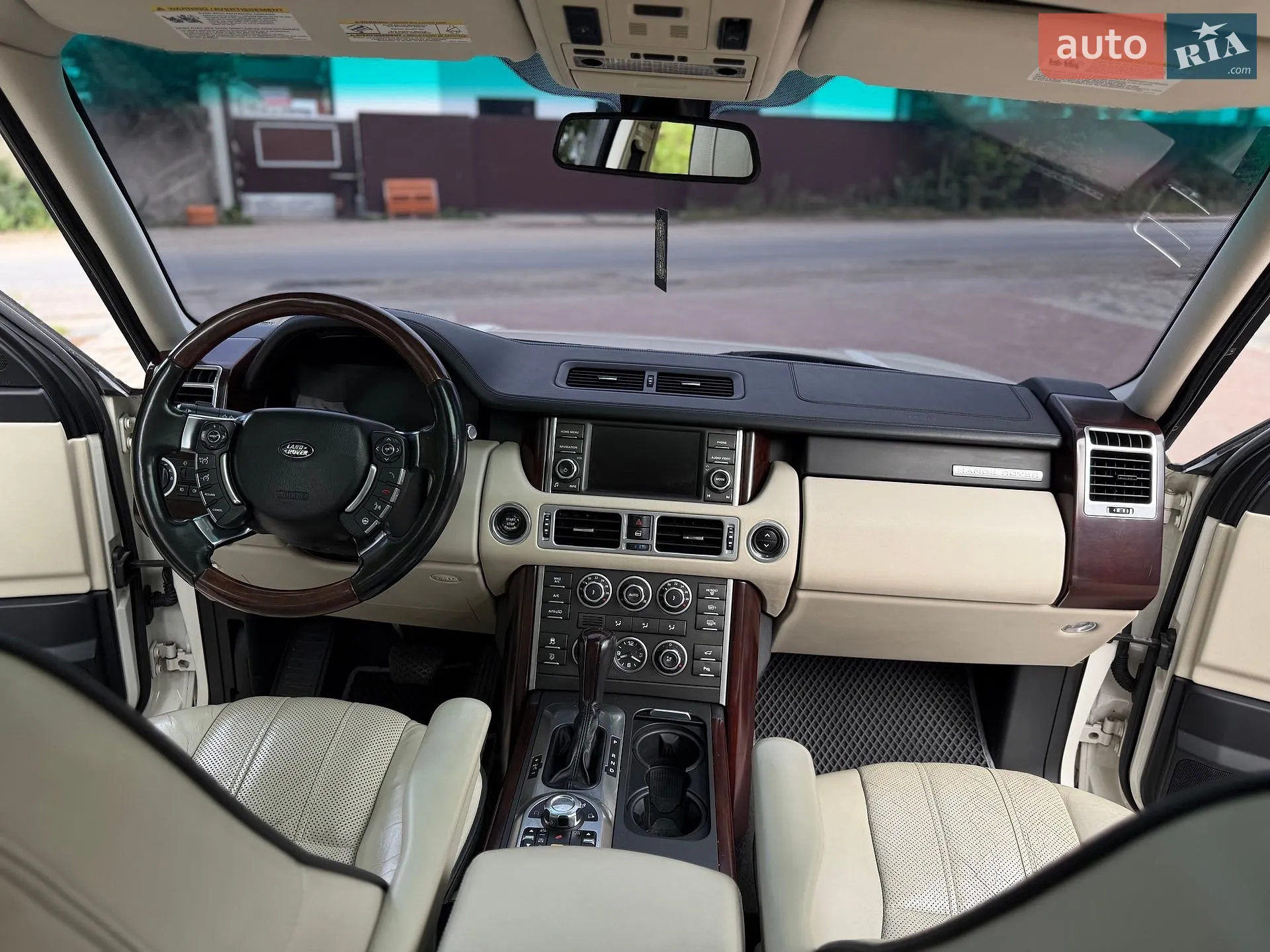 2010 Land Rover Range Rover - мініатюра 53