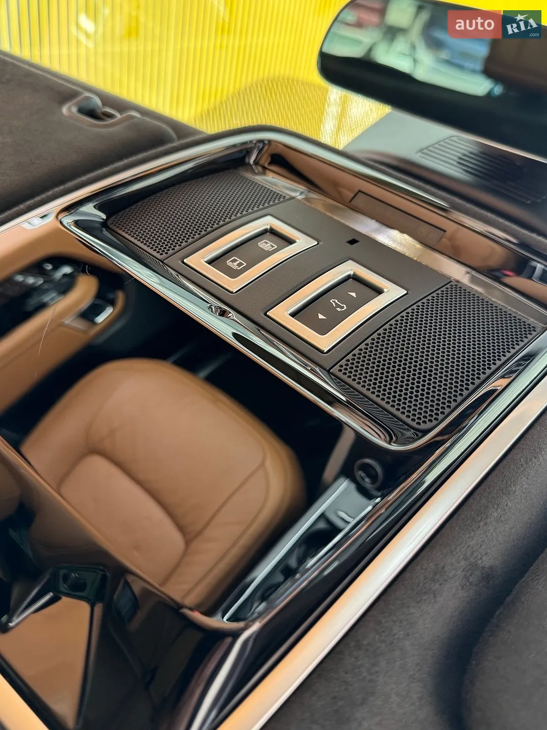 2020 Land Rover Range Rover - мініатюра 10