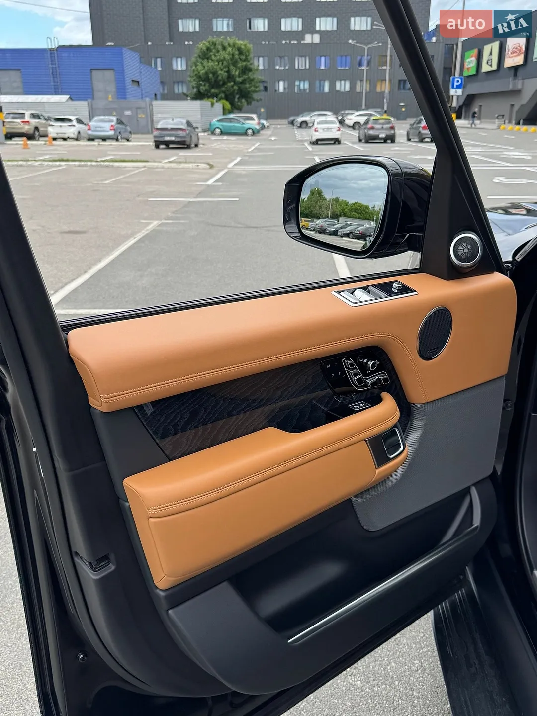 2020 Land Rover Range Rover - мініатюра 13