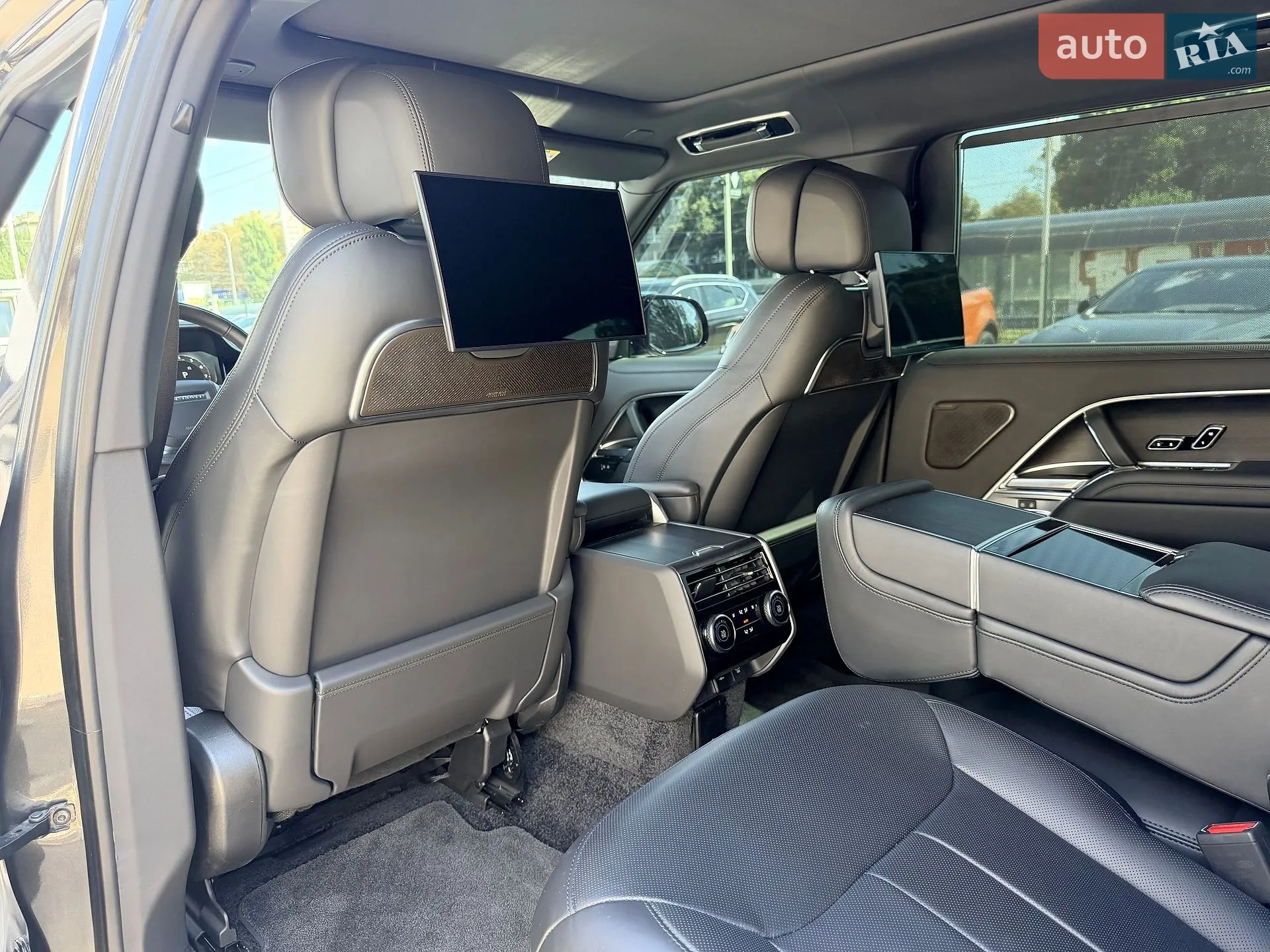 2025 Land Rover Range Rover - мініатюра 16