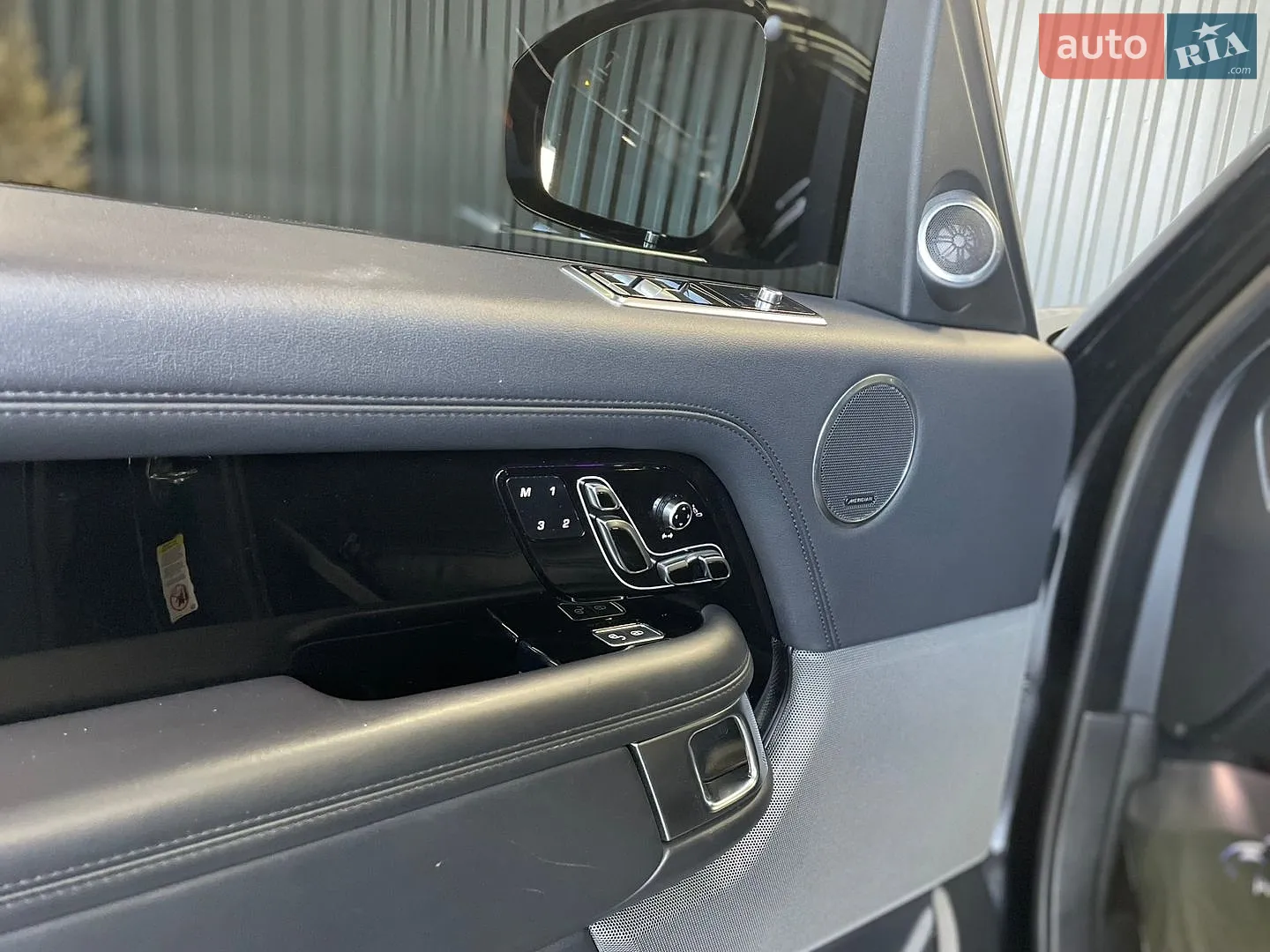 2019 Land Rover Range Rover - мініатюра 34