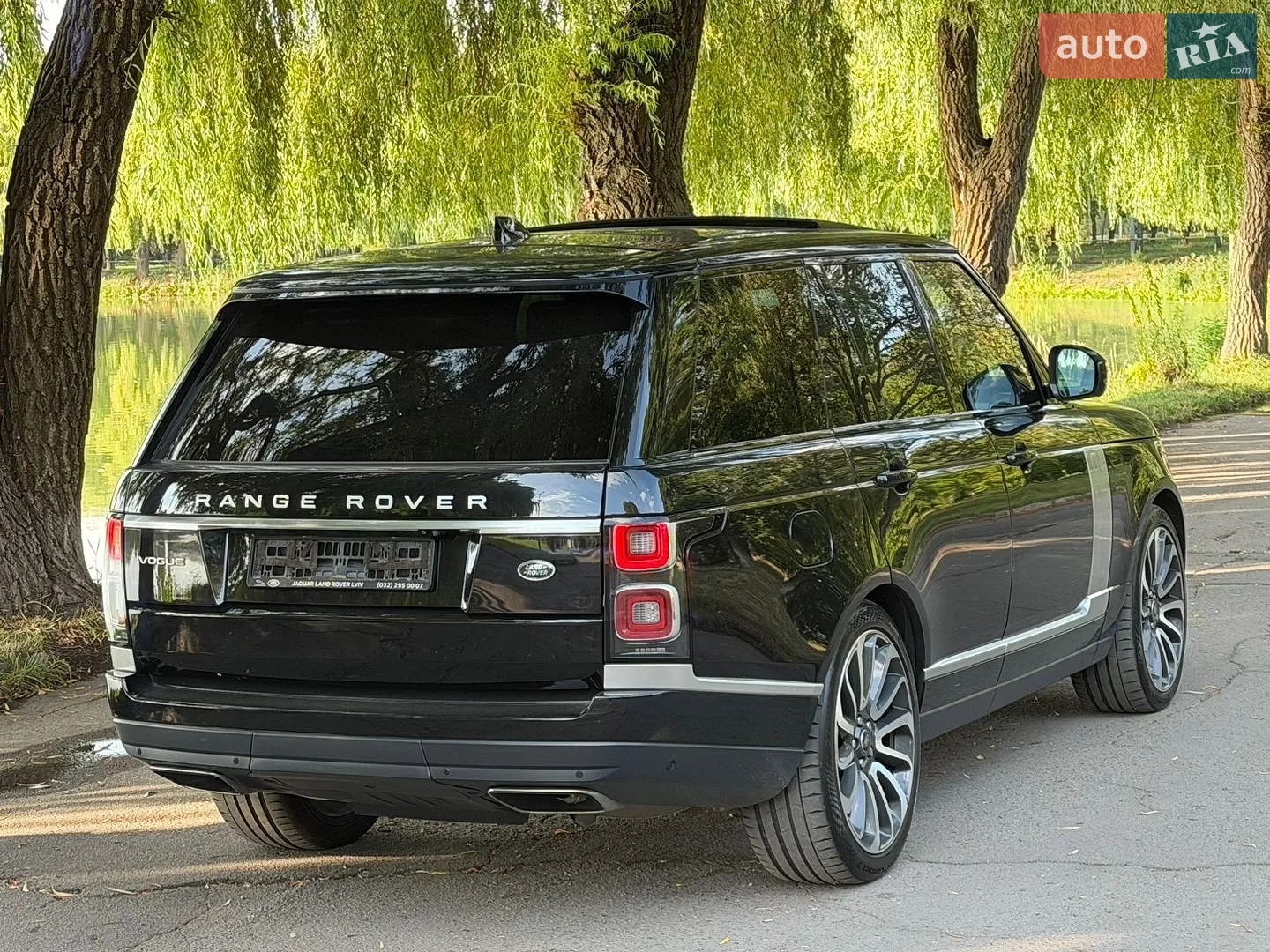 2020 Land Rover Range Rover - мініатюра 22