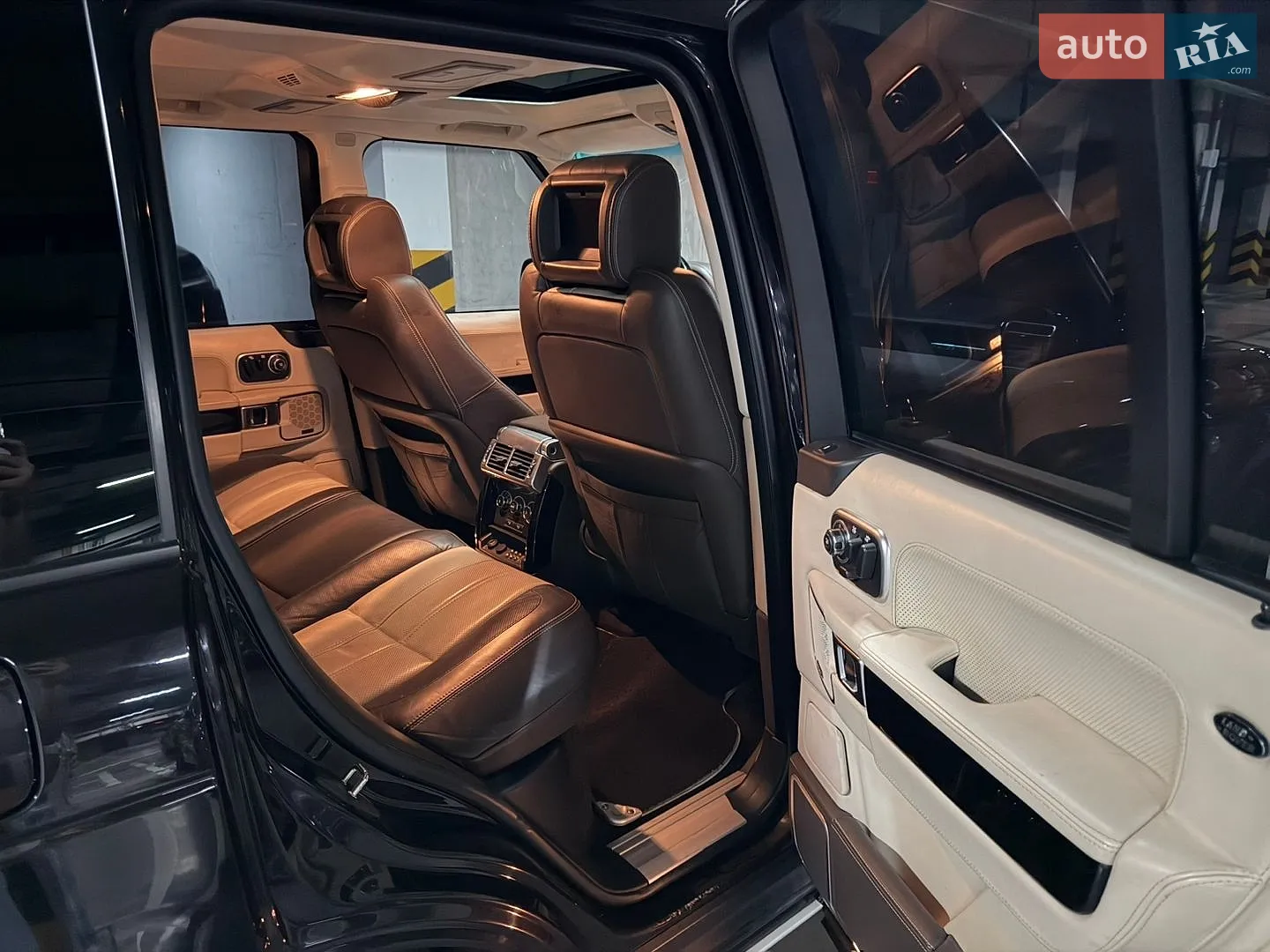 2011 Land Rover Range Rover - мініатюра 20