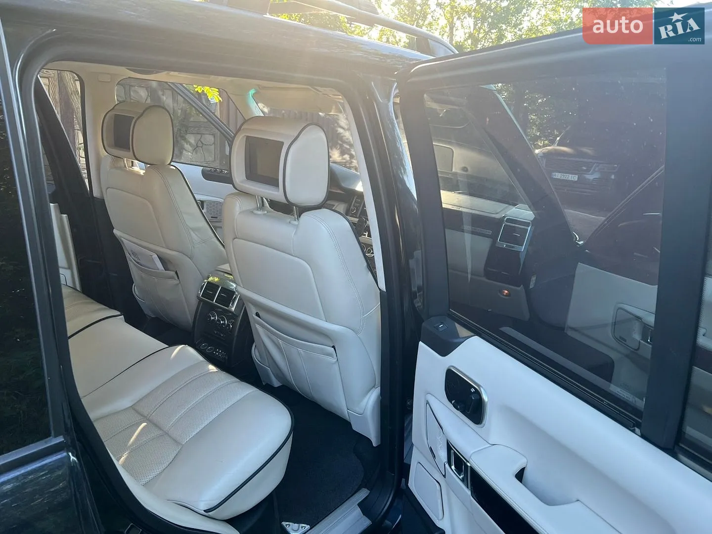 2012 Land Rover Range Rover - мініатюра 10