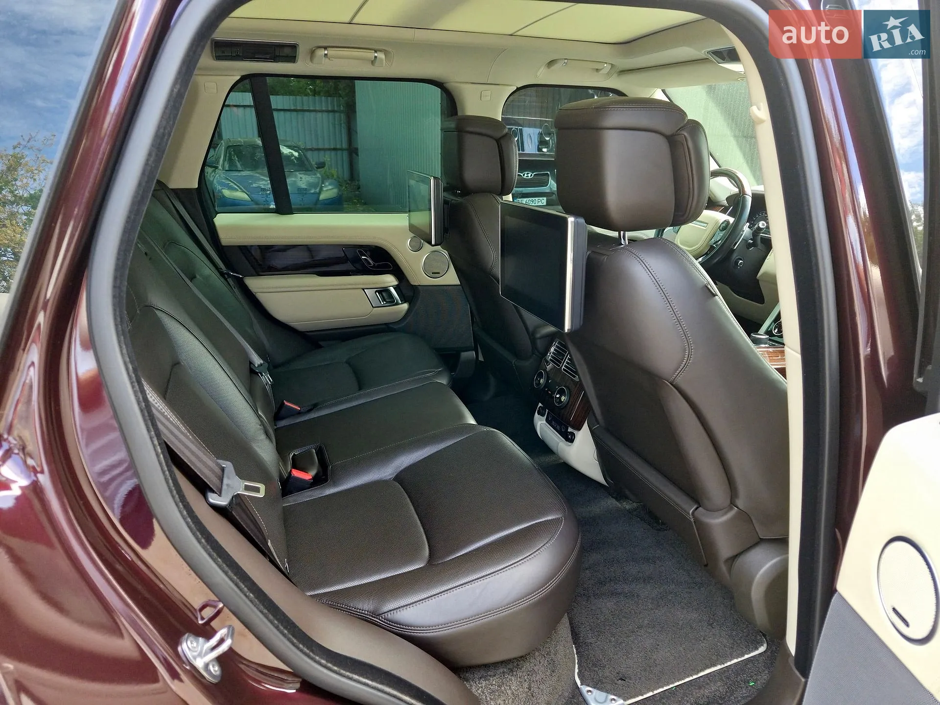 2018 Land Rover Range Rover - мініатюра 26