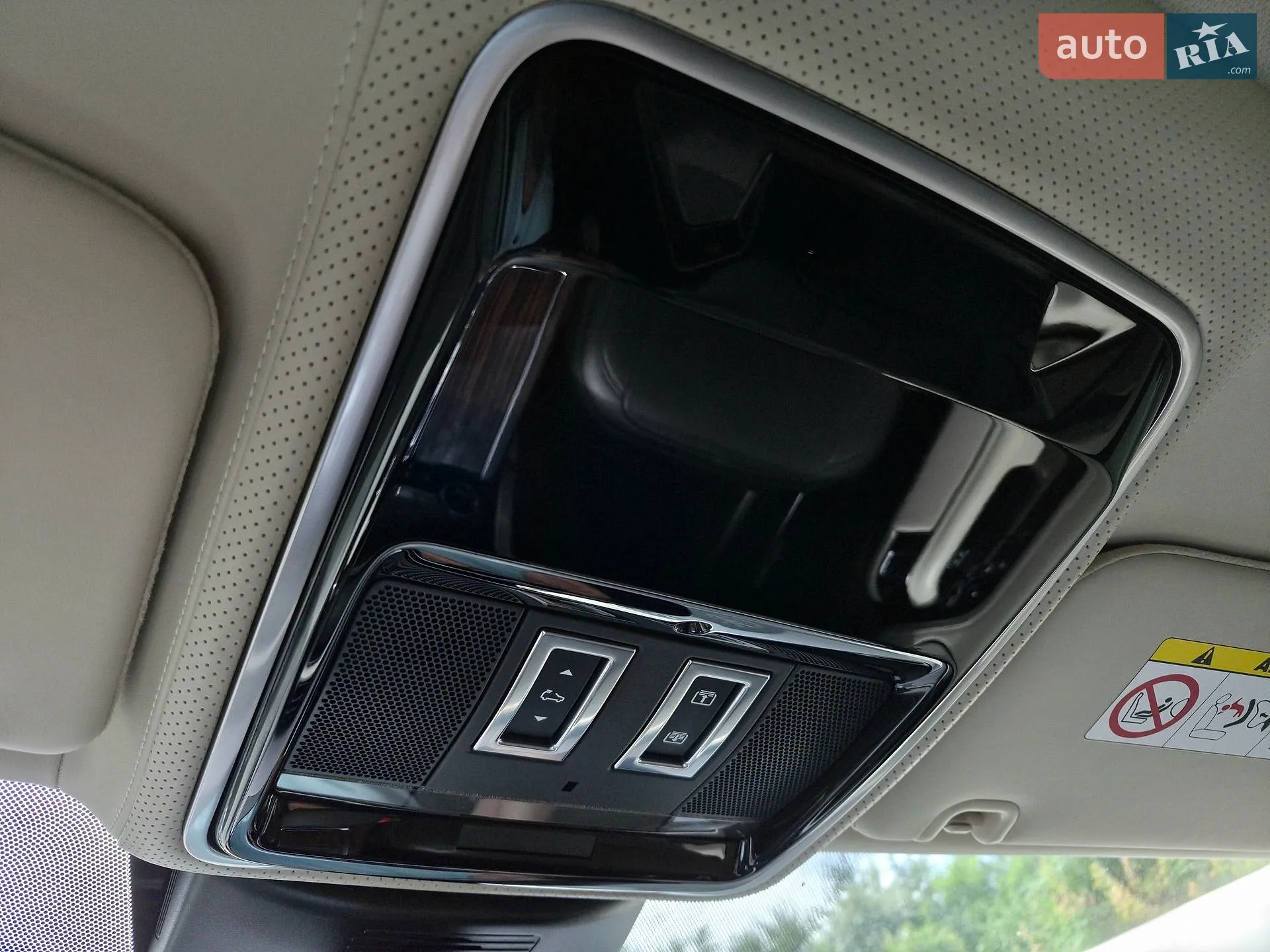 2018 Land Rover Range Rover - мініатюра 35