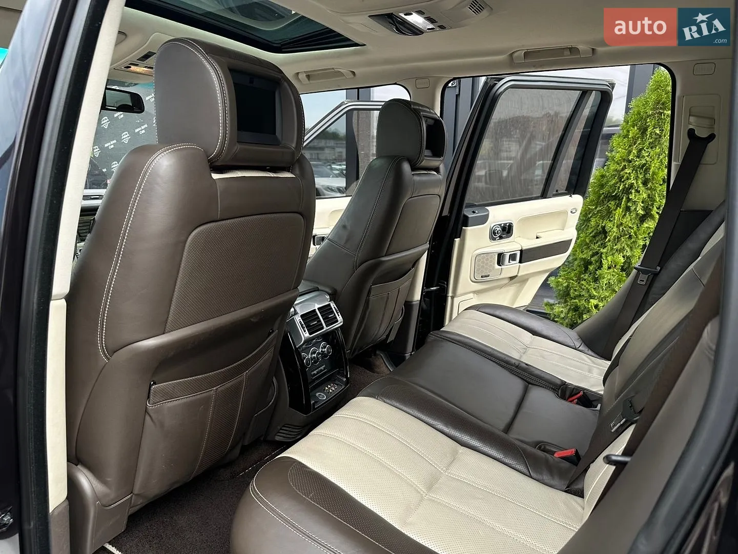 2011 Land Rover Range Rover - мініатюра 16