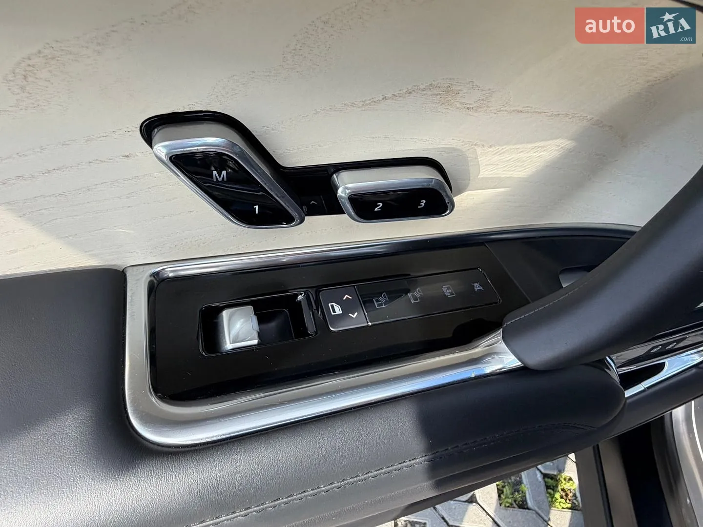 2023 Land Rover Range Rover - мініатюра 13