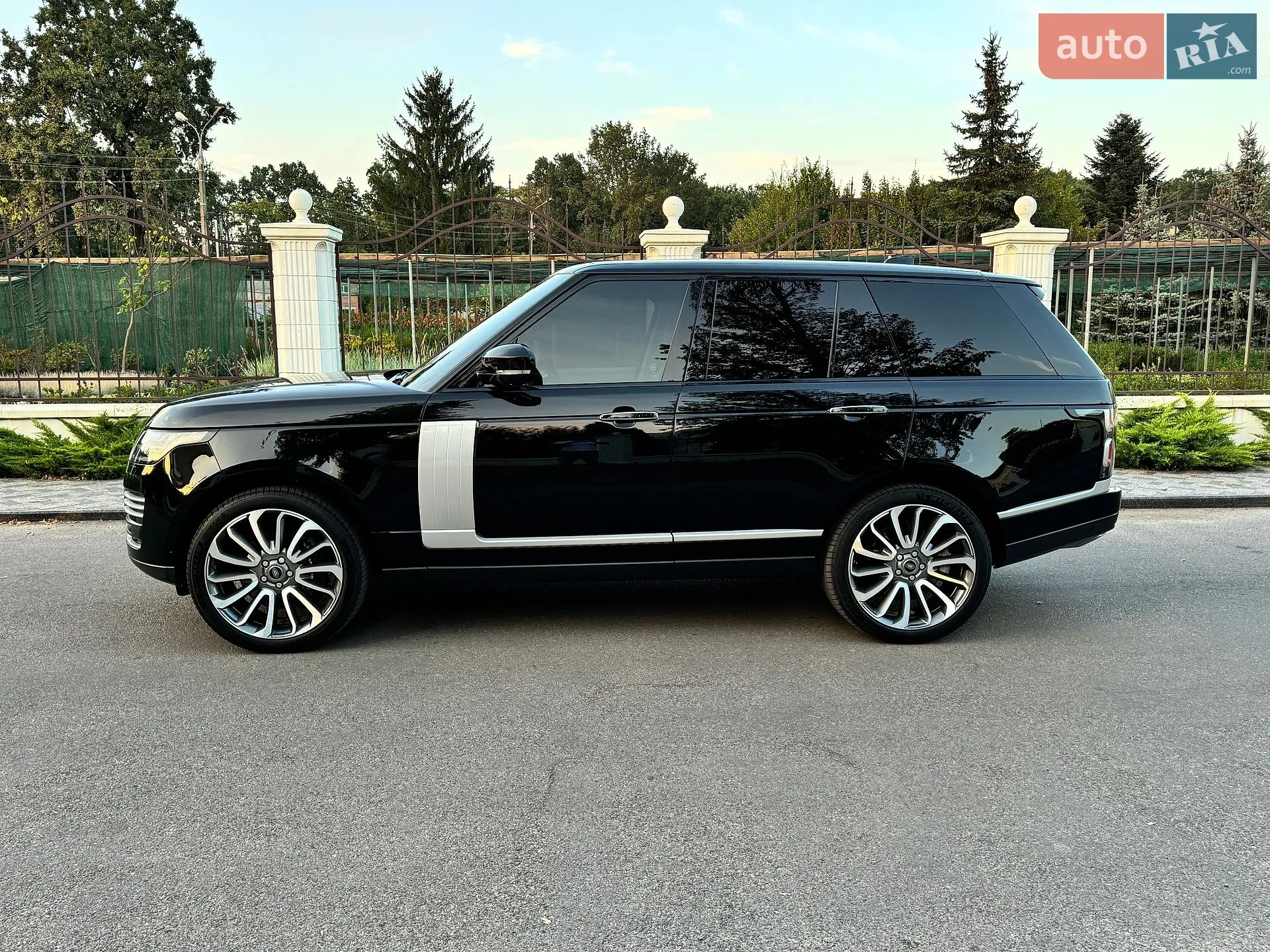 2018 Land Rover Range Rover - мініатюра 4
