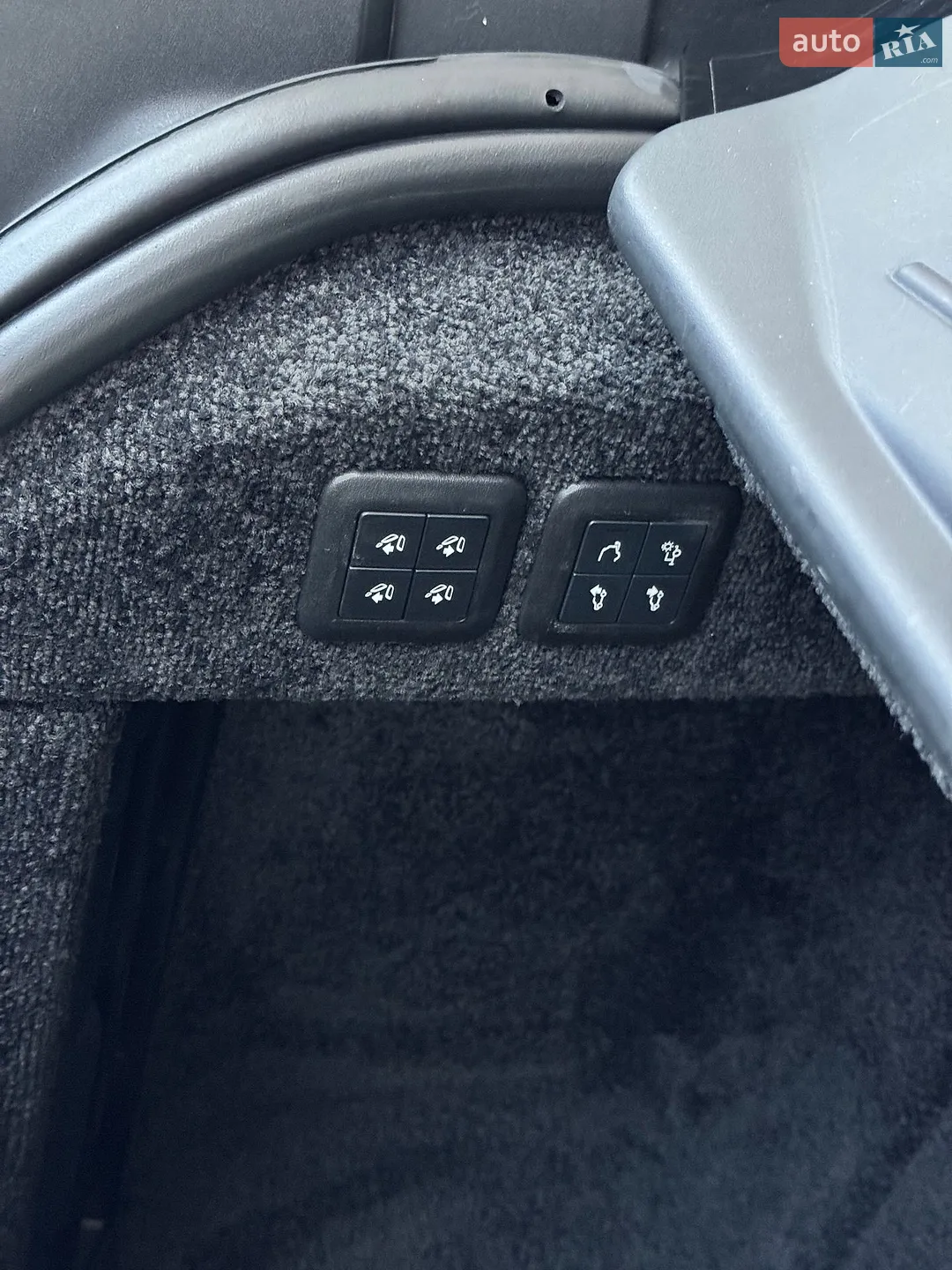 2018 Land Rover Range Rover - мініатюра 23