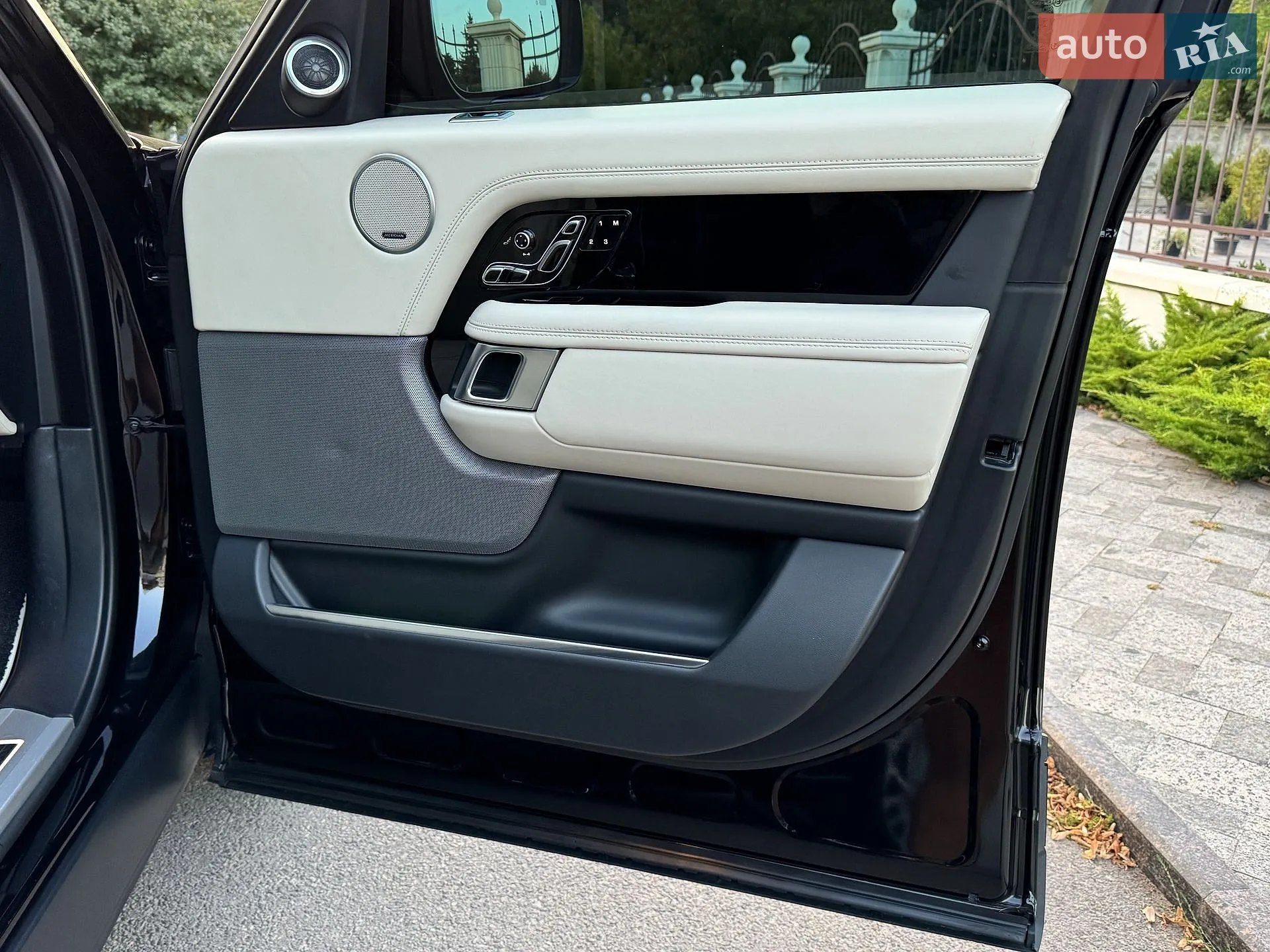 2018 Land Rover Range Rover - мініатюра 29