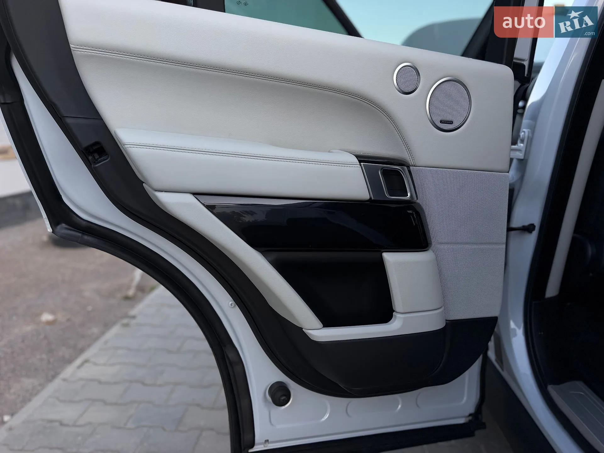 2015 Land Rover Range Rover - мініатюра 66