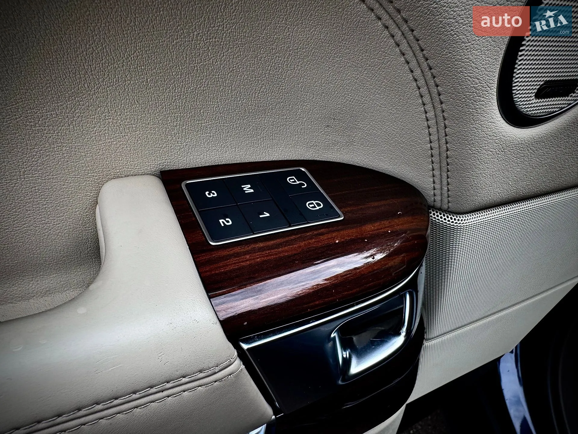2016 Land Rover Range Rover - мініатюра 35