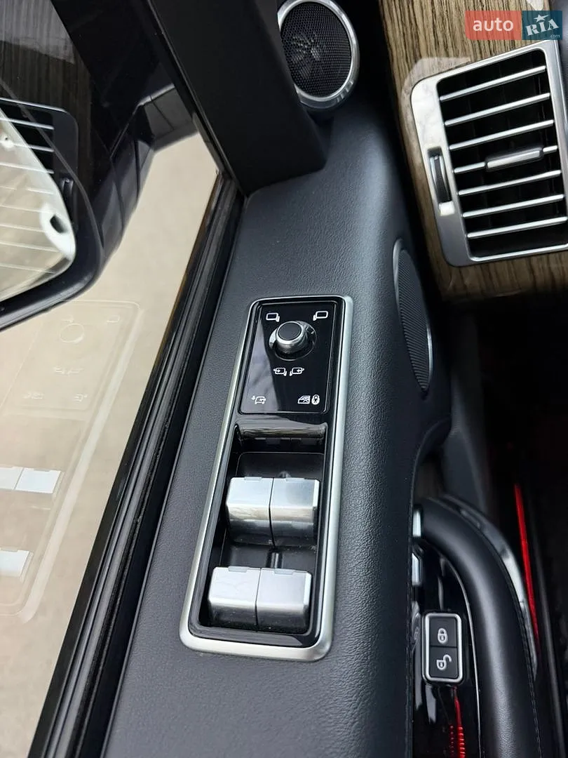 2019 Land Rover Range Rover - мініатюра 36