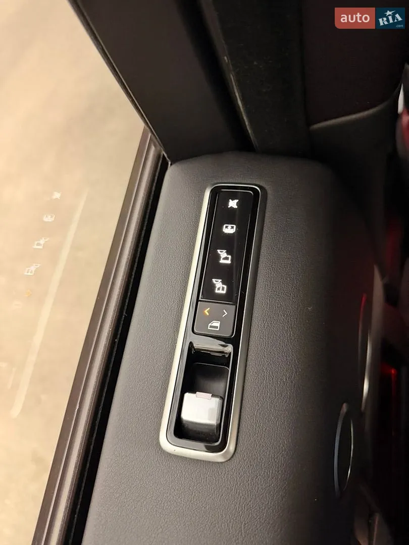 2019 Land Rover Range Rover - мініатюра 41