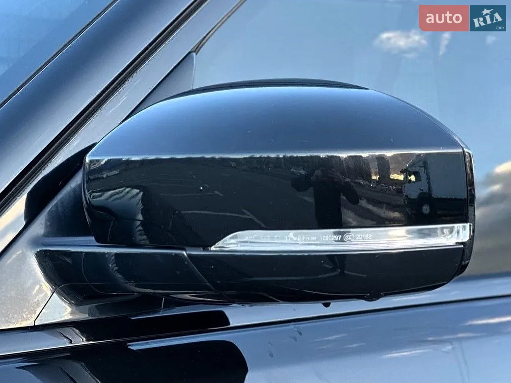 2020 Land Rover Range Rover - мініатюра 24