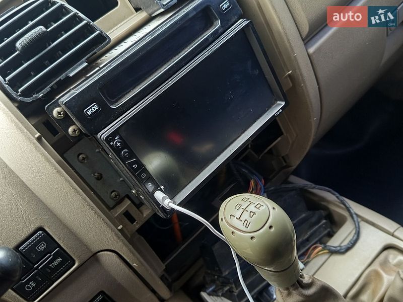 Позашляховик / Кросовер Landwind X6 2008 в Обертині