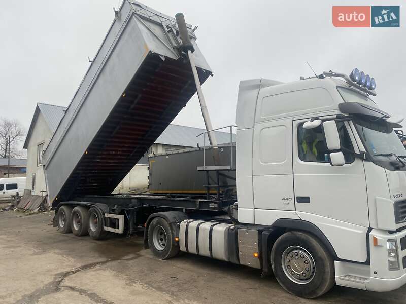 Зерновоз - напівпричіп Langendorf MHK 1997 в Жидачові