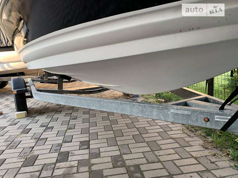 Катер Larson Cabrio 2011 в Запорожье фото 7 Катер Larson Cabrio 2011 в Запорожье