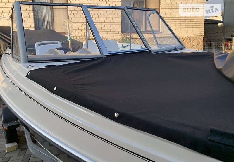 Катер Larson Cabrio 2011 в Запорожье фото 12 Катер Larson Cabrio 2011 в Запорожье