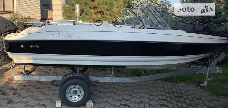 Катер Larson Cabrio 2011 в Запорожье