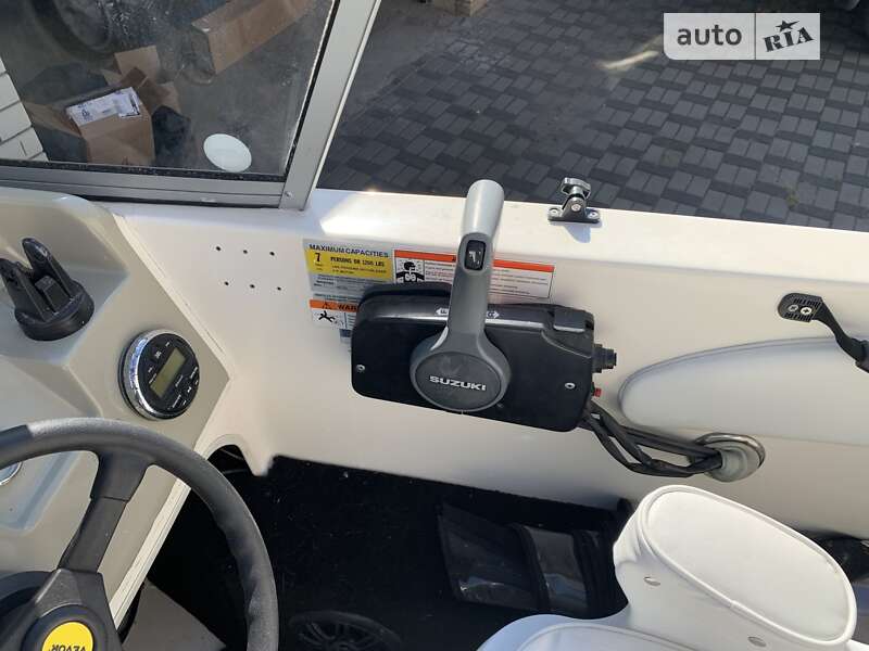 Катер Larson Cabrio 2011 в Запорожье фото 24 Катер Larson Cabrio 2011 в Запорожье