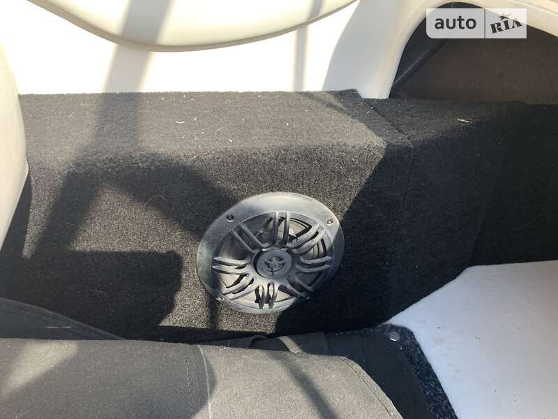 Катер Larson Cabrio 2011 в Запорожье фото 36 Катер Larson Cabrio 2011 в Запорожье