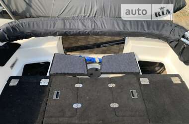 Катер Larson Cabrio 2011 в Запорожье фото 26 Катер Larson Cabrio 2011 в Запорожье