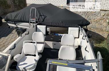 Катер Larson Cabrio 2011 в Запорожье фото 20 Катер Larson Cabrio 2011 в Запорожье