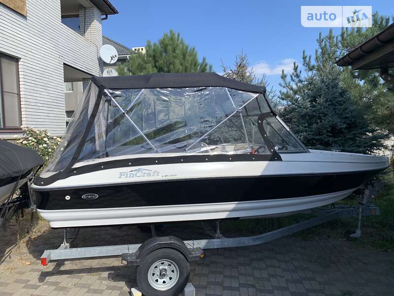 Катер Larson Cabrio 2011 в Запорожье фото Катер Larson Cabrio 2011 в Запорожье