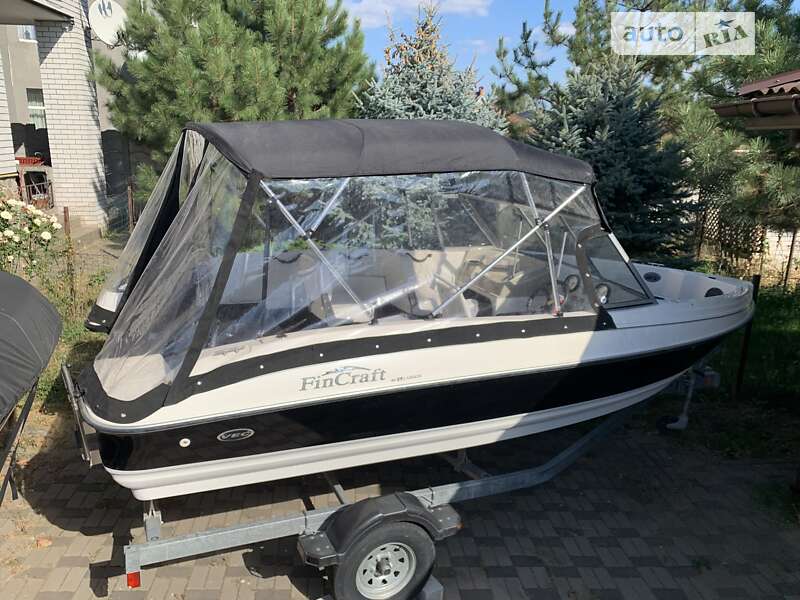 Катер Larson Cabrio 2011 в Запорожье фото 6 Катер Larson Cabrio 2011 в Запорожье