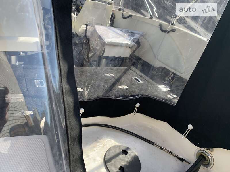 Катер Larson Cabrio 2011 в Запорожье фото 14 Катер Larson Cabrio 2011 в Запорожье