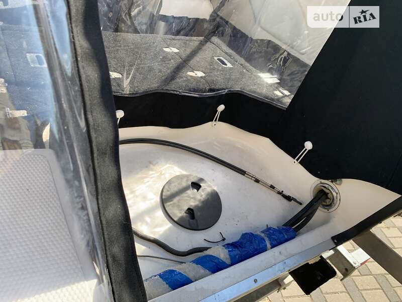 Катер Larson Cabrio 2011 в Запорожье фото 15 Катер Larson Cabrio 2011 в Запорожье