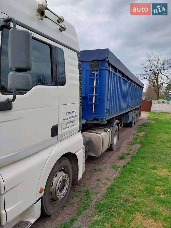 Зерновоз - полуприцеп Latre 99-3056 1990 в Николаеве