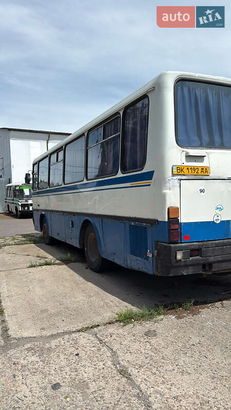 Городской автобус ЛАЗ А1414 2001 в Ровно фото 3 Городской автобус ЛАЗ А1414 2001 в Ровно