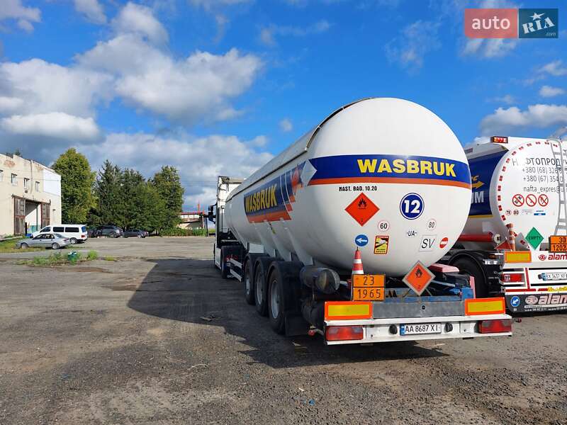 Газовоз LDS NG 2002 в Віньківцях