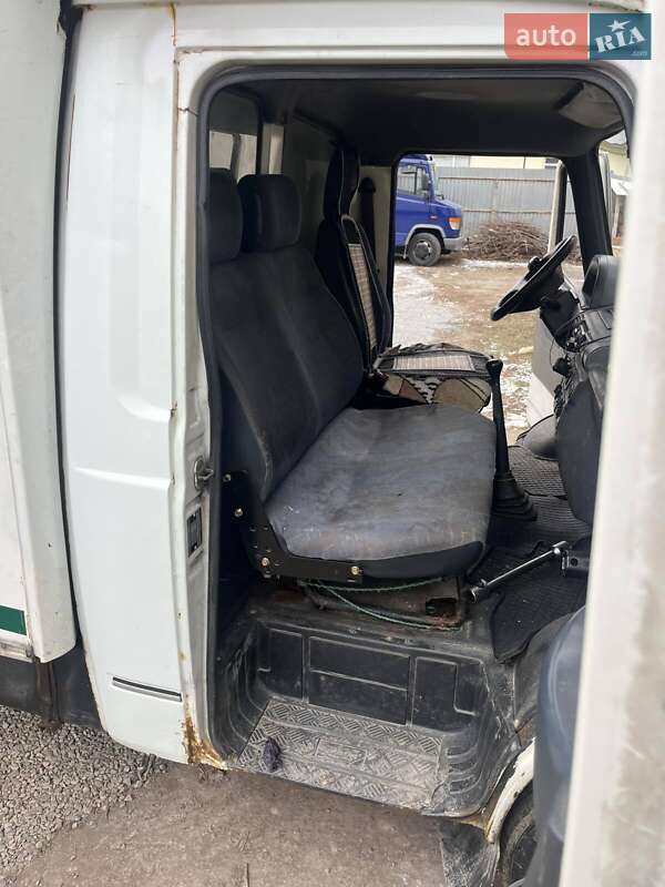 Грузовой фургон LDV Convoy груз. 2003 в Каменец-Подольском