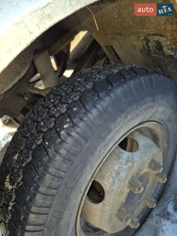 Вантажний фургон LDV Convoy 2005 в Чернігові