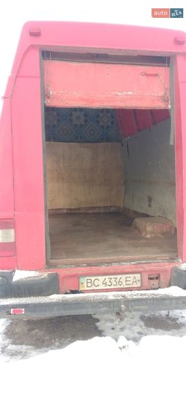 Грузовой фургон LDV Convoy 2004 в Горохове