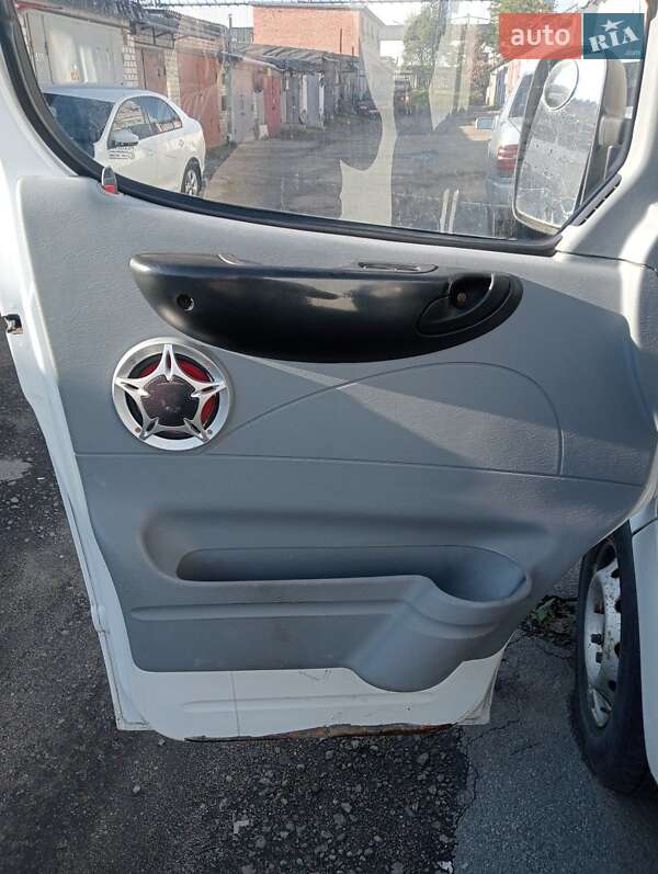 Мікроавтобус вантажний (до 3,5т) LDV Maxus 2007 в Києві