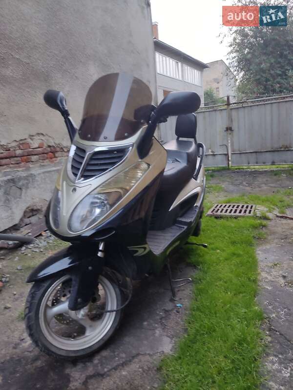 Макси-скутер Leader 150 2013 в Жовкве