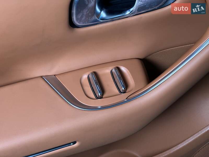 Внедорожник / Кроссовер Leapmotor C16 2025 в Одессе