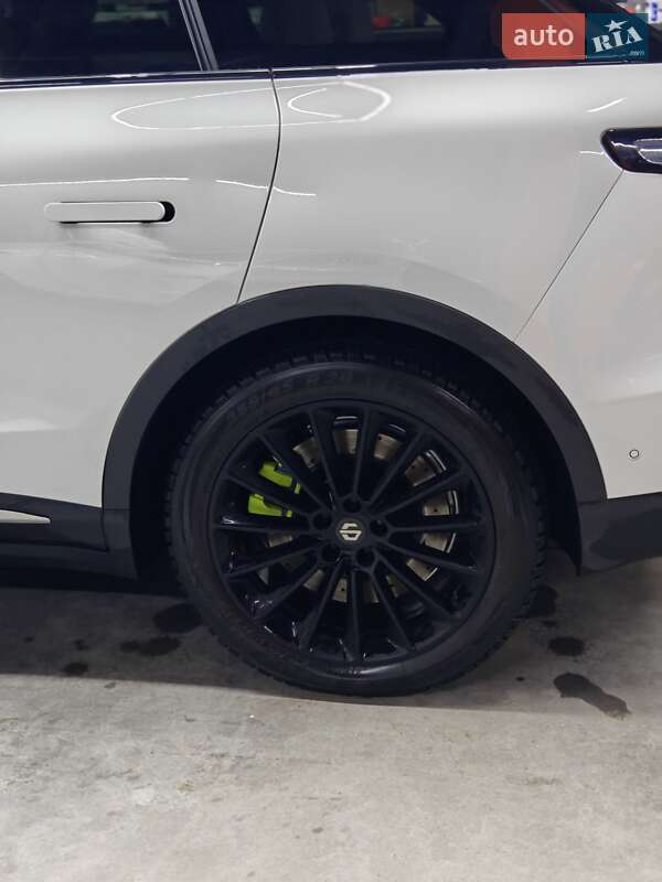 Внедорожник / Кроссовер Leapmotor С11 2023 в Черновцах