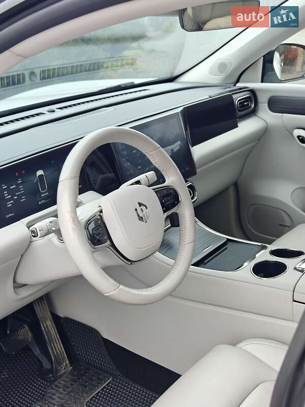 Внедорожник / Кроссовер Leapmotor С11 2023 в Черновцах