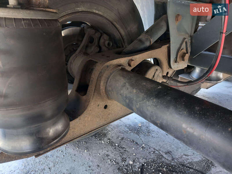 Тентованный борт (штора) - полуприцеп LeciTrailer 3E19SD 2004 в Чернигове