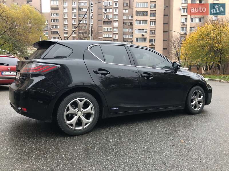 Хетчбек Lexus CT 2011 в Києві
