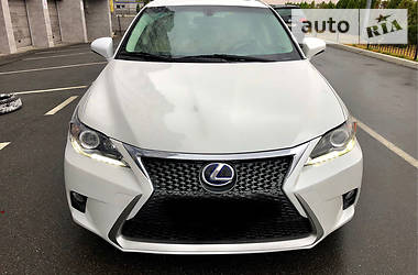 Хэтчбек Lexus CT 2014 в Киеве