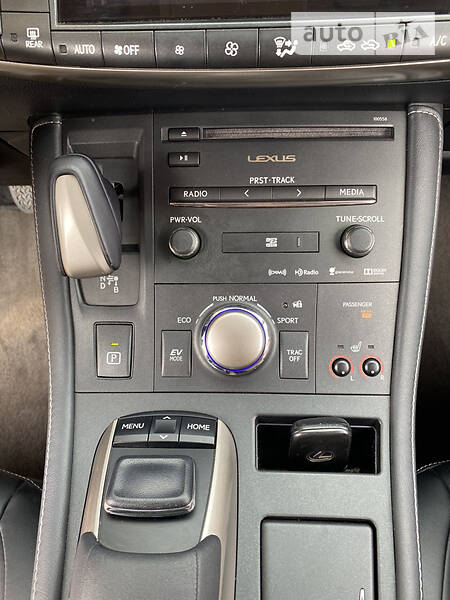 Хетчбек Lexus CT 2016 в Луцьку фото 29 Хетчбек Lexus CT 2016 в Луцьку