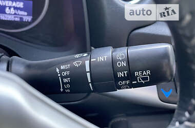 Хэтчбек Lexus CT 2012 в 
